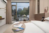 Muyunjian Hotel (Yangshuo 20 Yuan Scenic Area Xingping Ancient Town) - parking