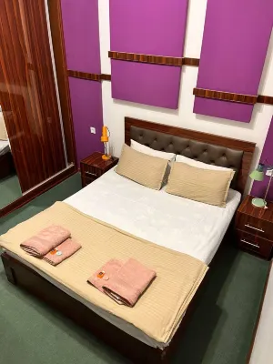 Old Radio hostel - 2-Star