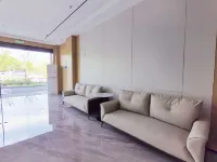 Ruibai Cloud Hotel (Huzhou Taihu Dragon Dream Store) - 2 stelle