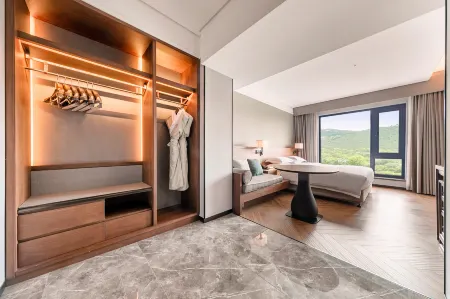 濟南學府大飯店（泉城廣場千佛山店）