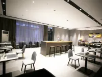 Homeinn Selected Hotel (Shenyang Changjiang North Street Beiling Park) โรงแรมใกล้สวนนูเจียง