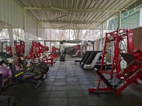 昆明春雨憩源国際青年旅舍（春雨937工業クリエイティブ文化園）