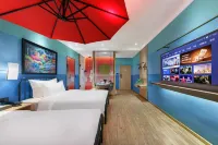 Xique CC Hotel (Xiayi Xuefeng East Road Bus Station)