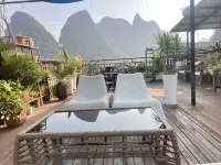 Langqing Residence Sky Garden Cat Café & Scenic View Inn (Yangshuo West Street Branch