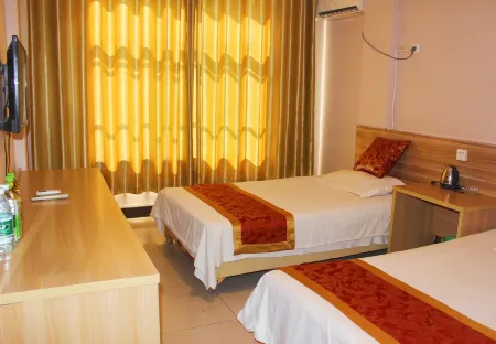 Yongcheng Zhongxin Hotel Отели рядом с достопримечательностью «Mount Mangdang Tourist Area»