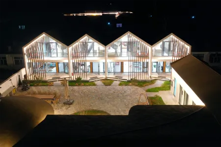 muyan Отели рядом с достопримечательностью «Wulanhada Volcanic Grassland»