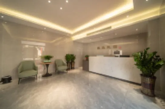 Liangyu Homestay (Beihai Old Street Scenic Area High-speed Railway Station)