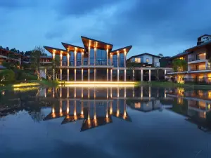 랑중 슈이청 자주 리강 호텔