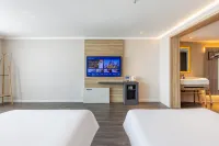 HanTing Premium Hotel (Gonghe Qinghai Lake South Avenue) - Pysäköinti