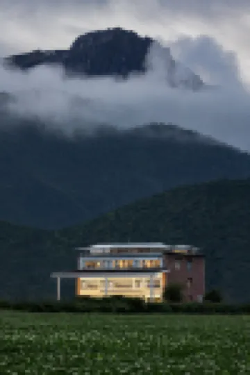 松澗雲月丨Holiday Hotel•觀景設計師酒店（納帕海景區店）