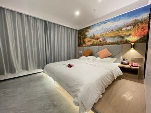 Yijia Zhixiang Hotel (Wangcheng New District ComprMarket Store)ehensive