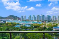 Four Seasons Ocean Courtyard Hotel Sanya Hotels near Sanya Bay
