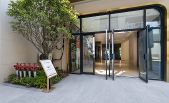 5. 투커 국제 호텔..