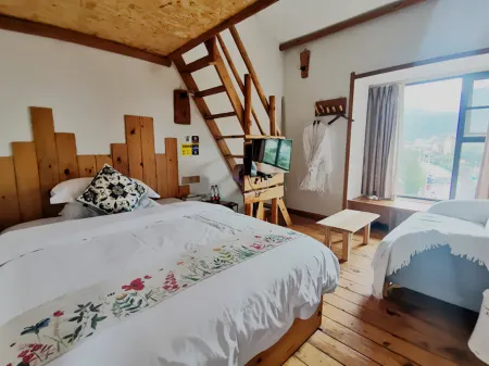 Shan Li Yun Boutique Hostel Отели рядом с достопримечательностью «Lingying Temple»