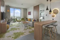 Holiday Inn & Suites Saigon Airport