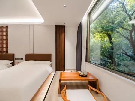 Floral Hotel·Shanshui Talk Hotel (Lushan Donglin Temple Store) Отели рядом с достопримечательностью «Haiyun Sand Beach»