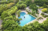 Coconut Wind Island Family Vacation Apartment (Sanya Dadonghai Half Mountain Peninsula Branch) - Condos