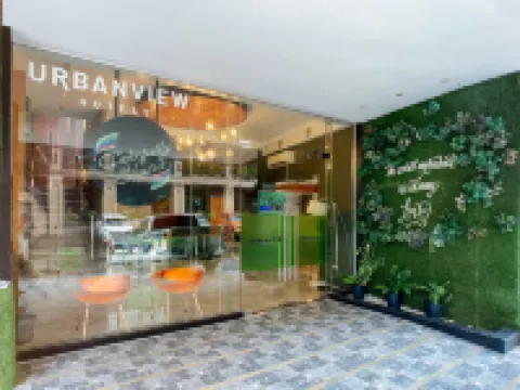 UrbanView @ Lacson Street Bacolod City by RedDoorz Hotels in Bacolod