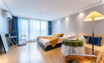 Fuzhou Zhuyue Boutique Apartment (East Second Ring Taikoo Plaza Zhuyu Metro Station)