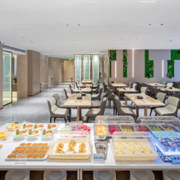 MANLEY HOTEL TAISHAN Отели в г. Тайшань