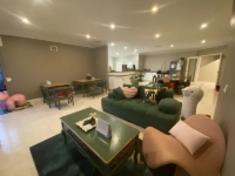 Sunny Ocean View Retreat