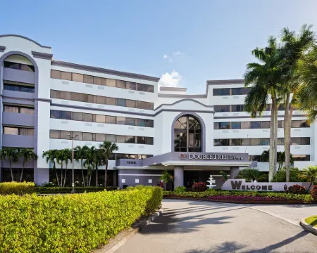 DoubleTree by Hilton Hotel West Palm Beach Airport Hotels in West Palm Beach