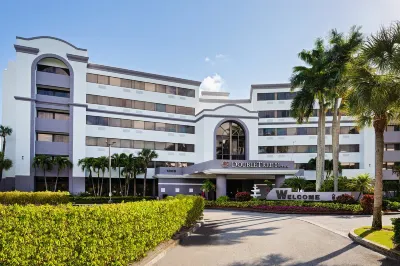 DoubleTree by Hilton Hotel West Palm Beach Airport Các khách sạn gần Riviera Beach Amtrak Station