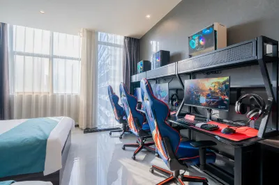 VES E-sports Hotel (Nanning Huqi Subway Station)