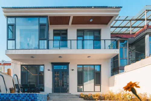 Longqingxia Dagang Farmhouse