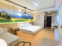 Zhihua Business Homestay
