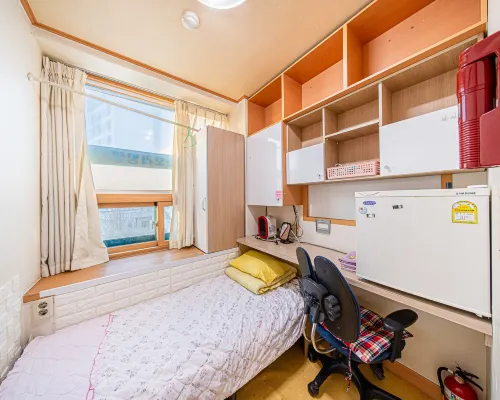 DREAM SINGLE HOUSE Hotels near Boramae Station