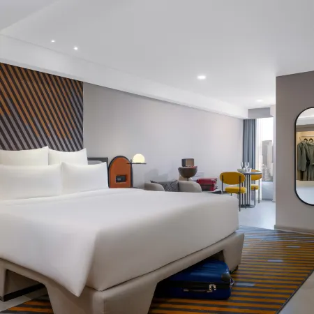 TRIBE Living Bangkok Sukhumvit 39 by AccorHotels Отели рядом с достопримечательностью «Ваттана»