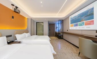 Roman Holiday Inn (Shantou Small Park)
