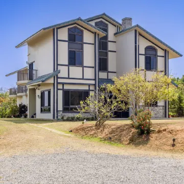 Kenting Kavana Cottage｜Near Baisha Bay Отели рядом с достопримечательностью «Пляж Уайт-Сэнд»