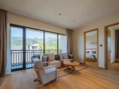 Jiuhua Mountain Dreamlike Hotel（Jiuhua Mountain Scenic Area Store） Hotels in Qingyang