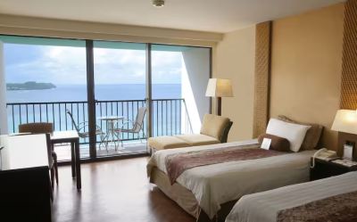 ツインルーム オーシャンフロント (インフィニティータワー) グアム リーフ ホテルの写真