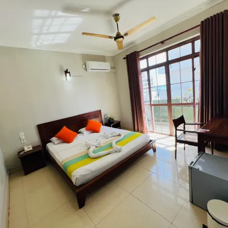 Lafala Hotel & Service Apartment