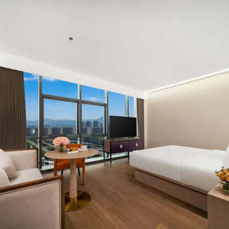 MAISON NEW CENTURY