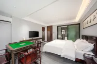 Phoenix Sister in law Boutique Hotel