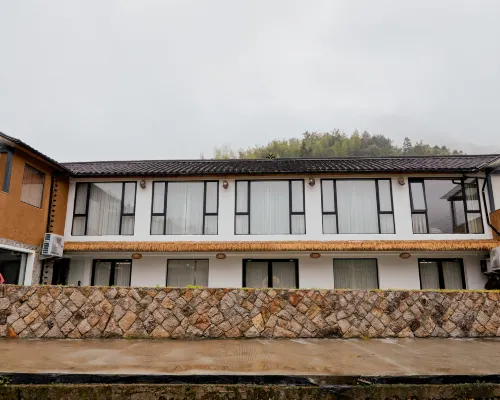Qingjingju Hotel di Jingning She Autonomous County