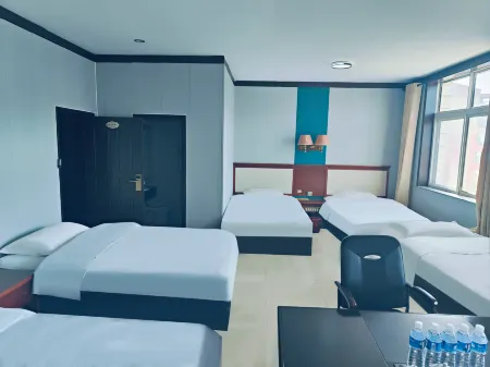 Qiaojia Hotel (Wutaishan Railway Station Branch) Отели рядом со станцией Wutaishan Railway Station