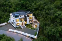 Anji Mountain Creek · Gu Yu Su Xi Mei Su Hotels near Hidden-Dragon Waterfalls