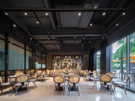 T+ Hotel Residence Shanghai Отели рядом с достопримечательностью «Zhuanqiao Park»