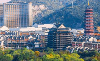 Taihu Longemont Yanhua Hotel