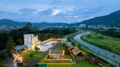 香溪丨無邊綠野·泳池溪邊營地民宿 桃花島附近的飯店