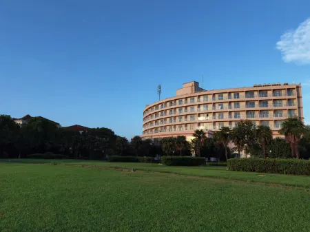 Shajiabang Resort Отели рядом с достопримечательностью «Xicheng Pavilion»