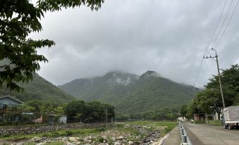 2. 마음애고향 펜션..