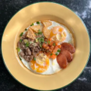 ดัม โฮเทล - ศรีภูมิ