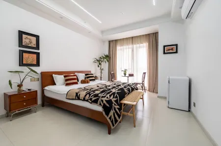 Ceipol Hotel Отели рядом с достопримечательностью «Jinshiji Square»