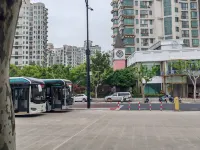 Shuxiaowo Apartment Hotel (Shanghai West Railway Station Jinyuan Senior High School Branch) Hotels near Dahuazhixing Park